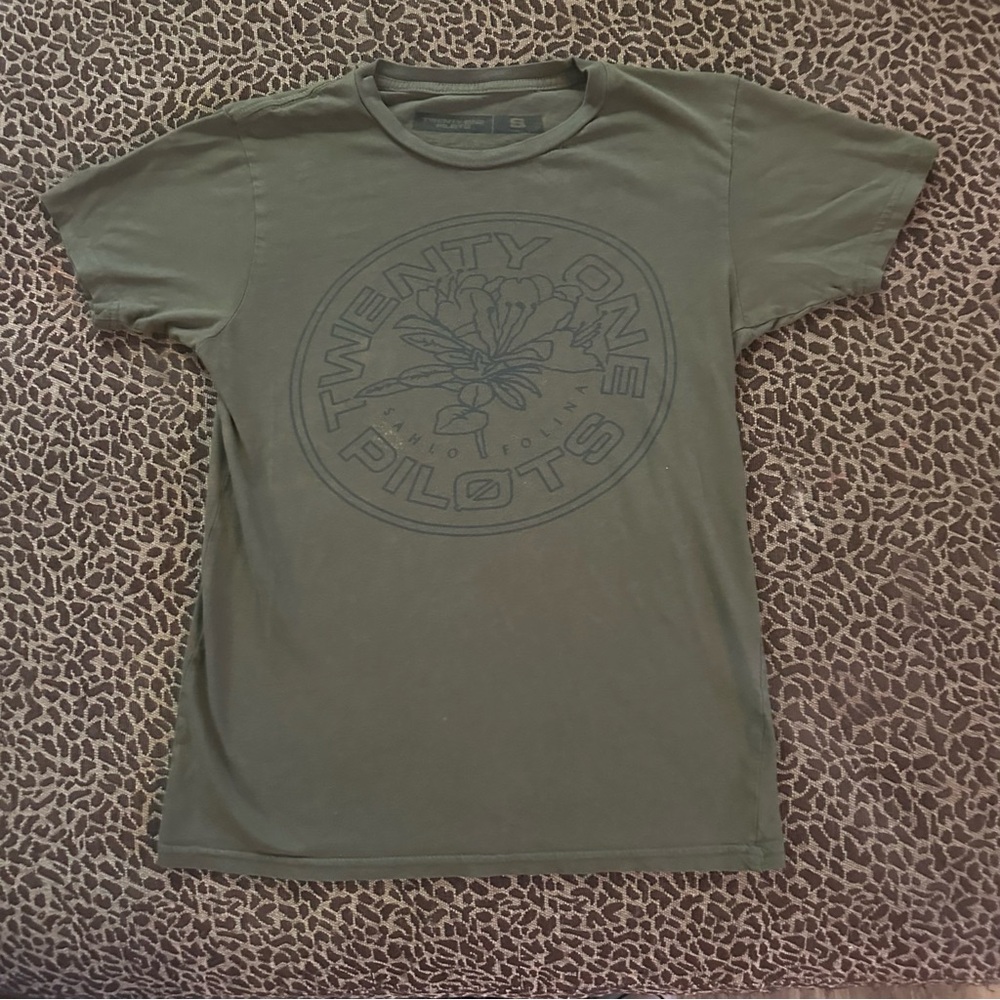 Twenty One Pilots Band Tee Size small